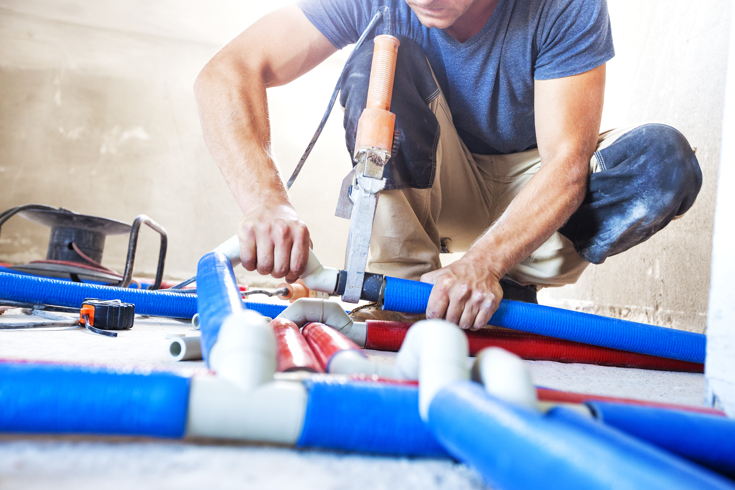 As vantagens de usar componentes pré-fabricados nas instalações